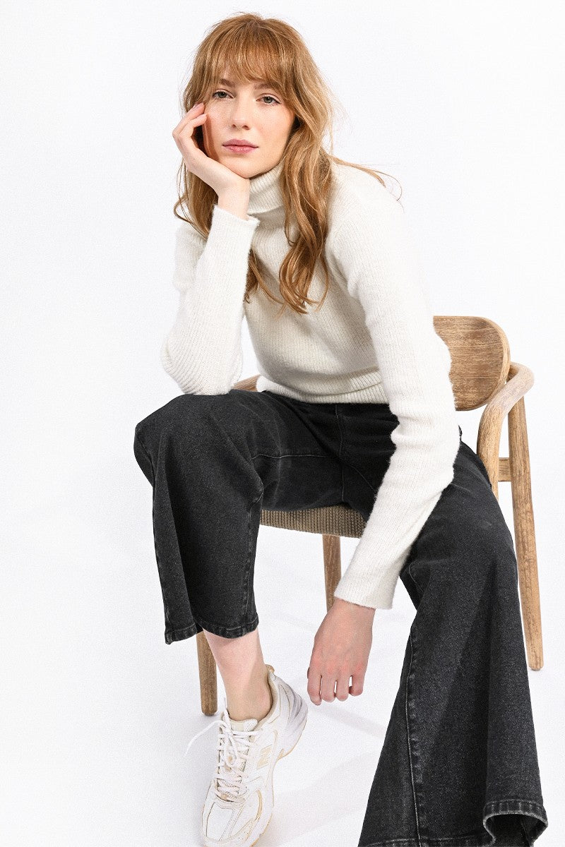 Beck Turtleneck | Cream - FINAL SALE – Pick-it-Fence Pembroke