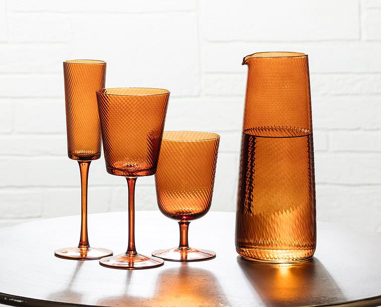 Optic Swirl Carafe | Dark Amber