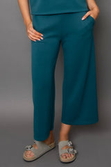 Victoria Cropped Pants | Trekking Green