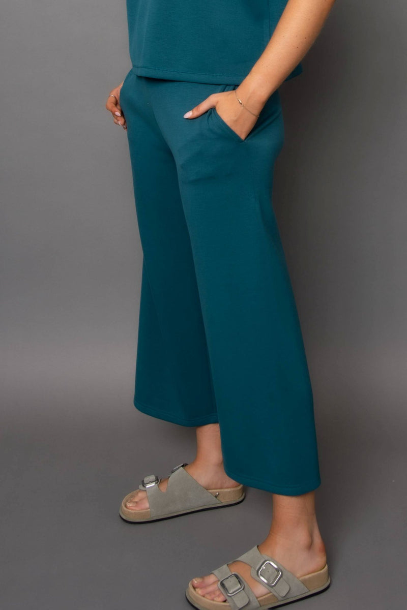 Victoria Cropped Pants | Trekking Green