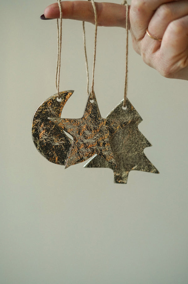 Crescent Moon Ornament | Silver