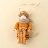 Knitting Nellie Mouse