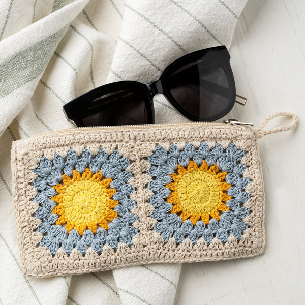 Aura Crochet Pouch