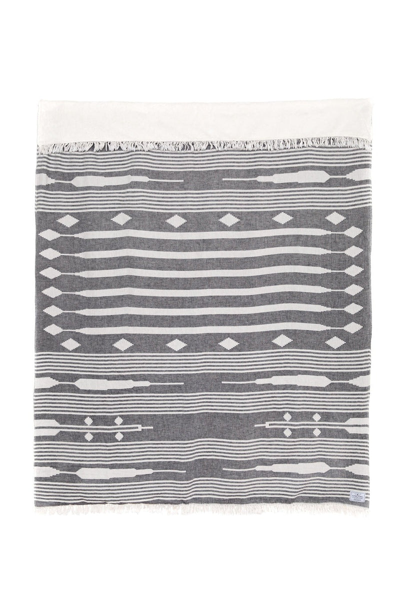 The Arrow Fleece Throw | Granite