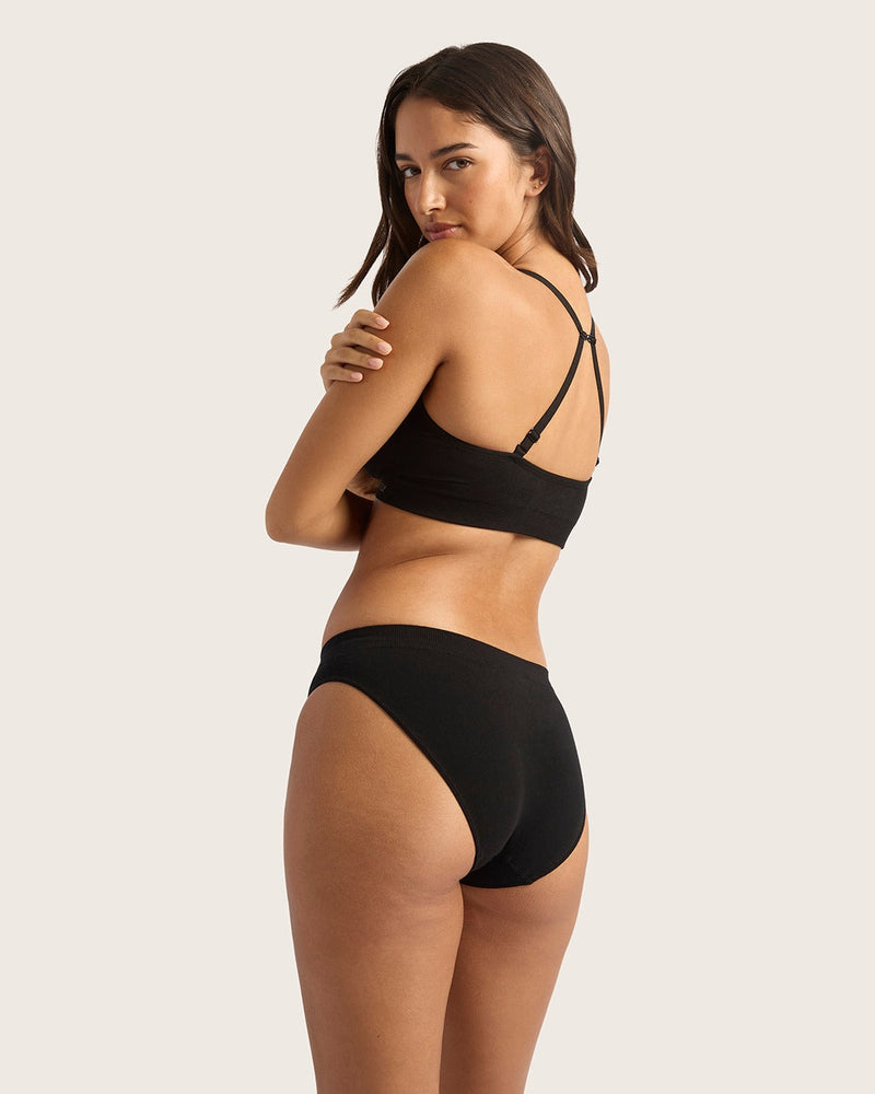 Wireless T-Shirt Bra | Black