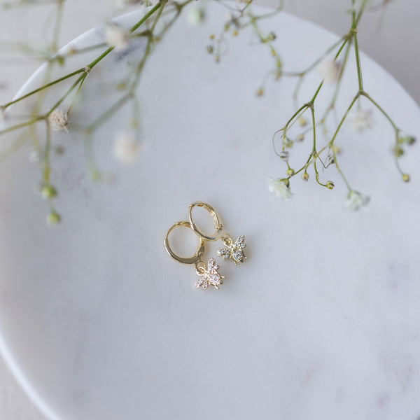 Bee Shiny Hoops | Gold