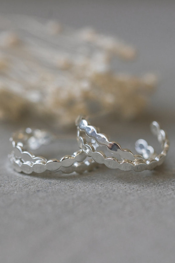 Bella Curio Hoops | Silver