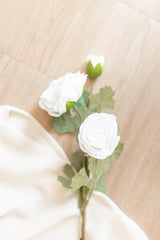 Fresh Touch White Ranunculus Spray | 24"