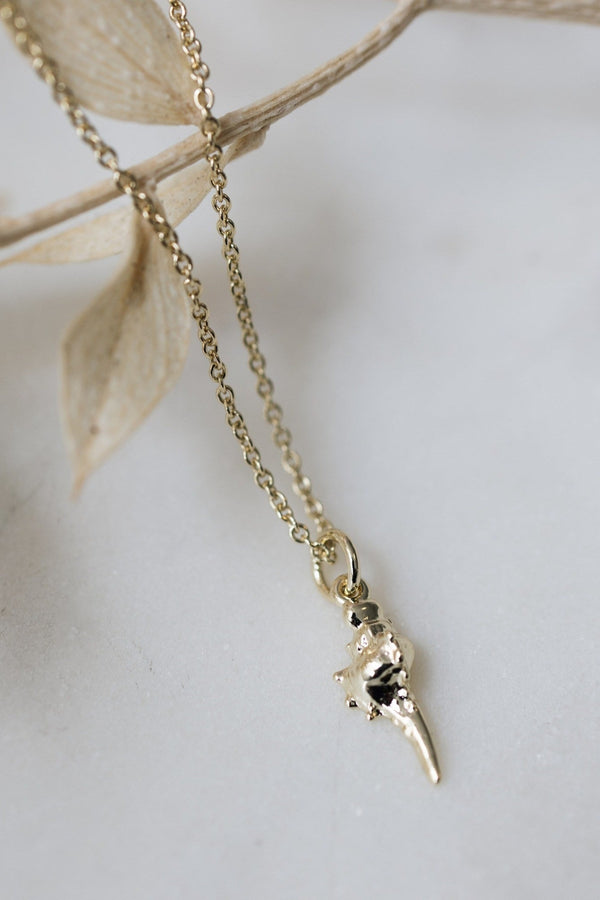 Conch Charm Necklace | Gold