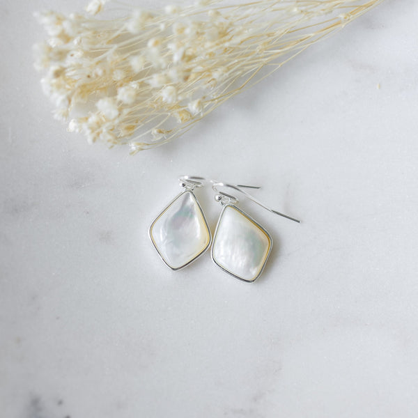 Evora Earrings | Silver/Mother of Pearl