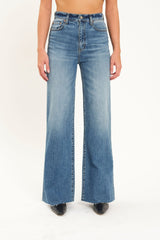 Far Out Jeans | Stunner