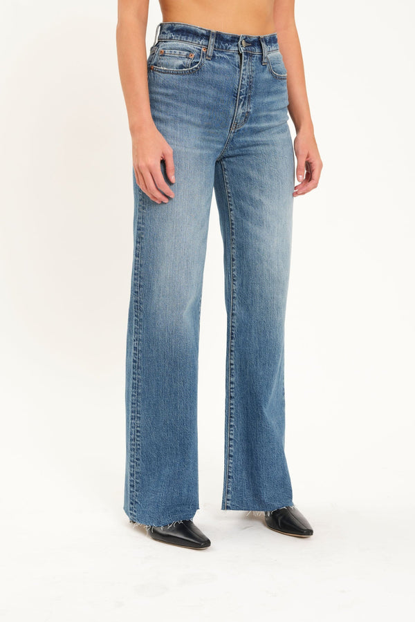 Far Out Jeans | Stunner