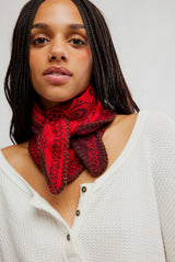 Carmen Knitted Triangle Scarf | Wine