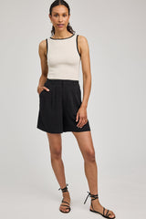 Alma Shorts | Black