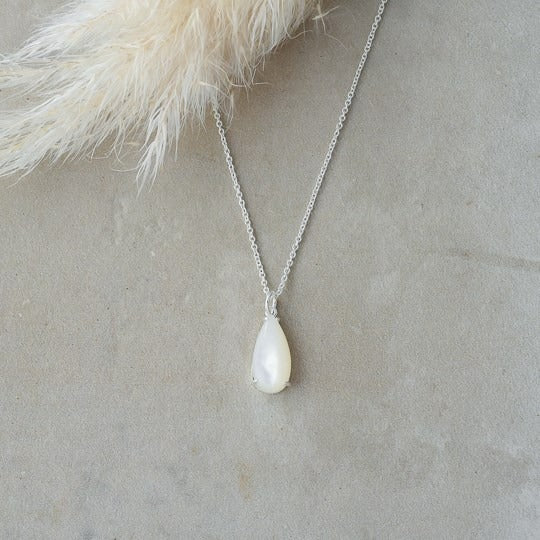 Marmee Necklace | Silver/Mother Of Pearl