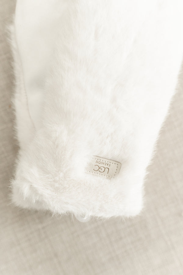 Faux Fur Mittens | White