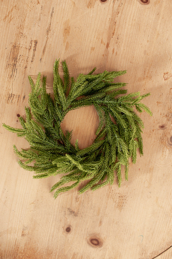 Fresh Touch Norfolk Pine Candle Ring