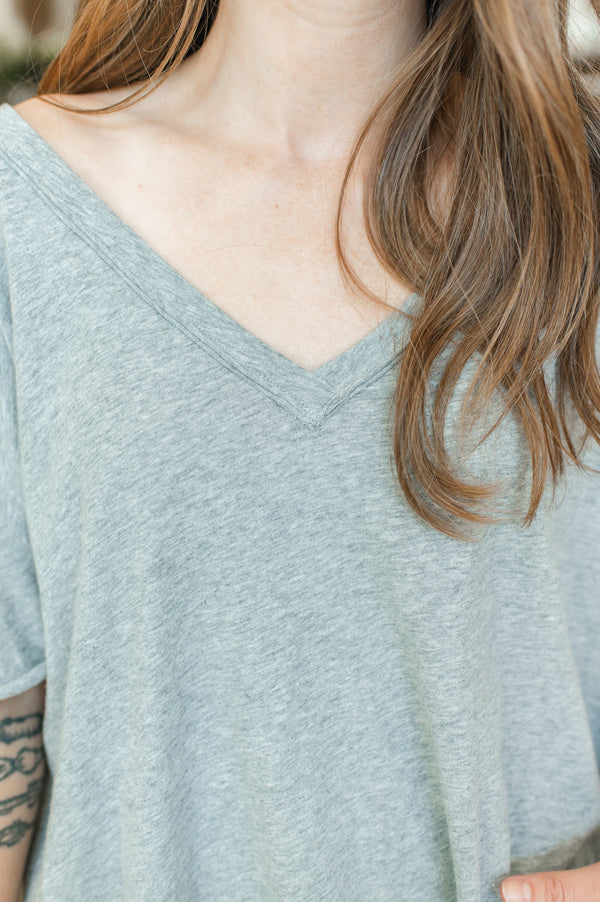 Nina V-Neck Tee | Heather Grey