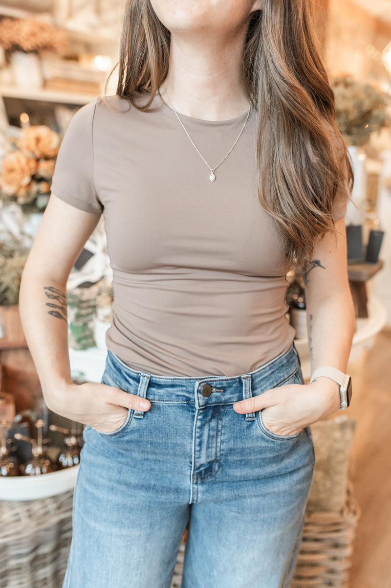 Roxie Crewneck Tee | Clay Taupe