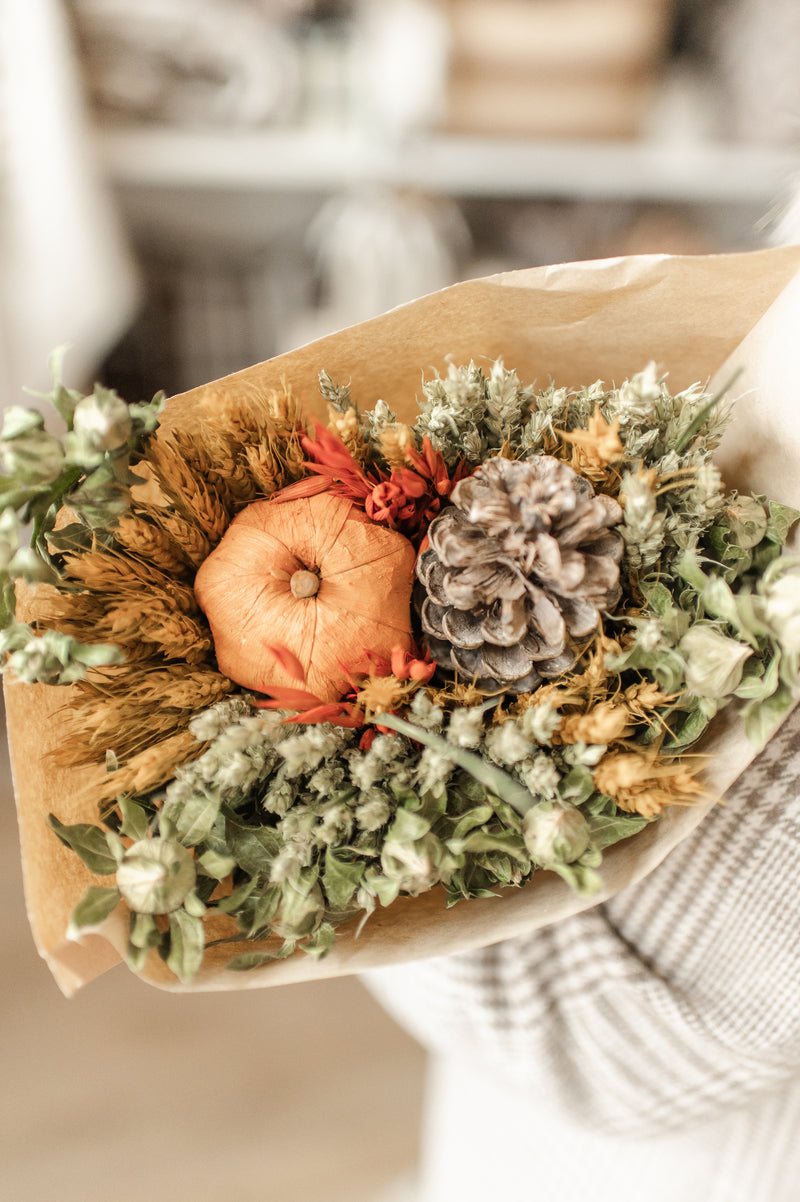 Round Autumn Tradition Bouquet | Medium