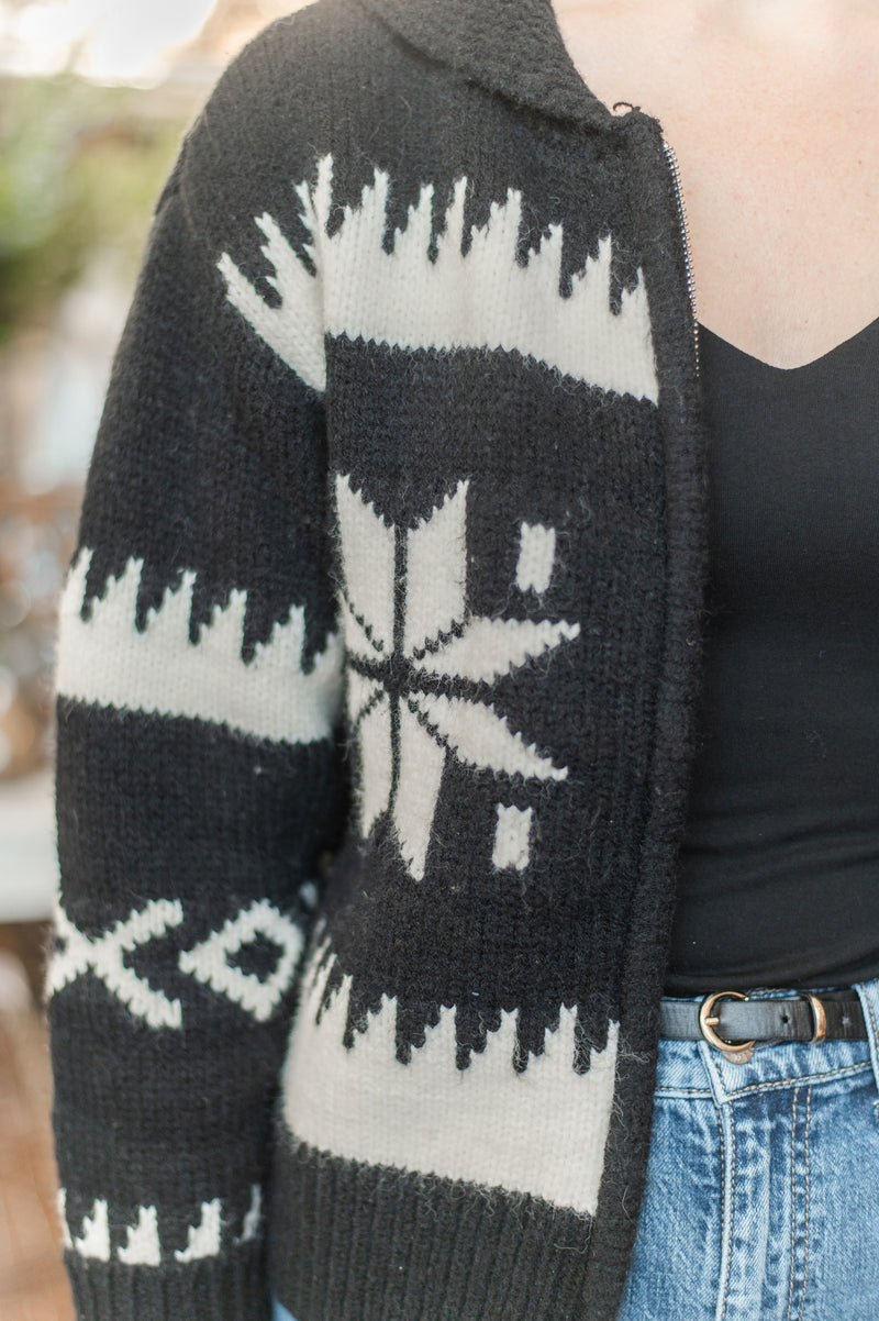 Audovera Cardigan | Black/Cream