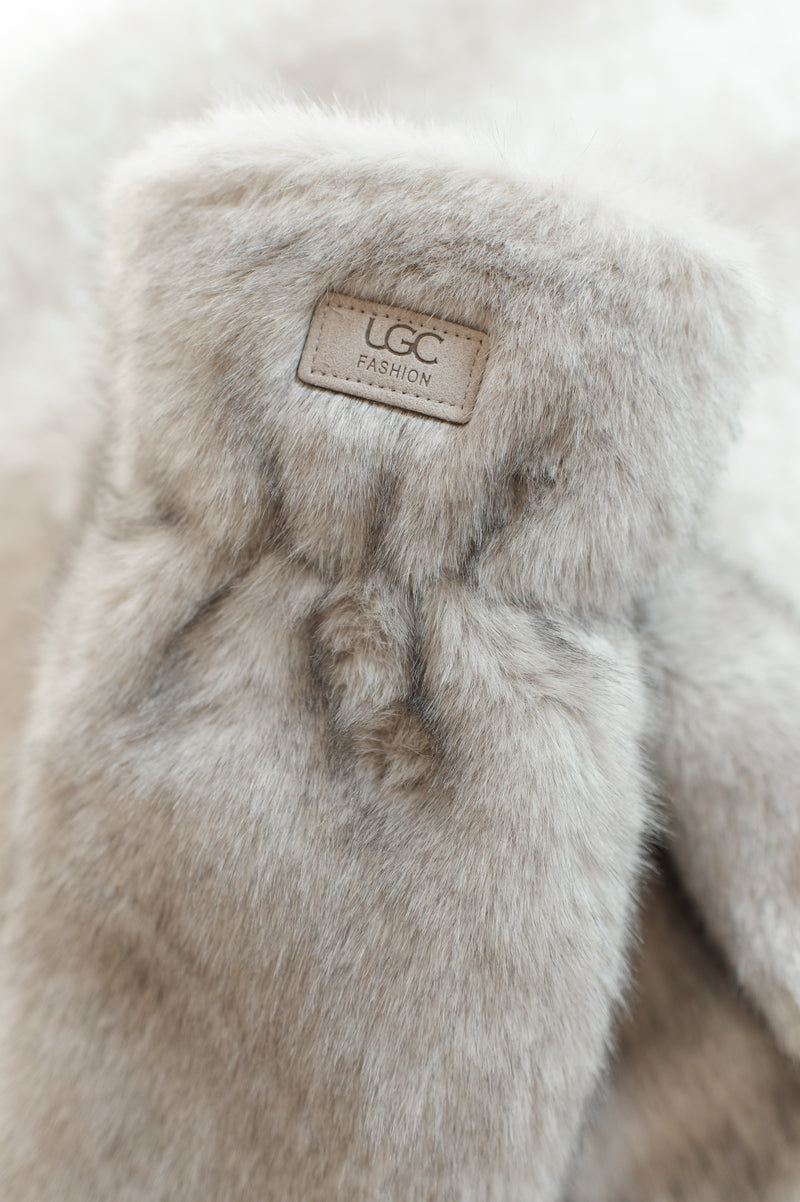 Faux Fur Mittens | Grey