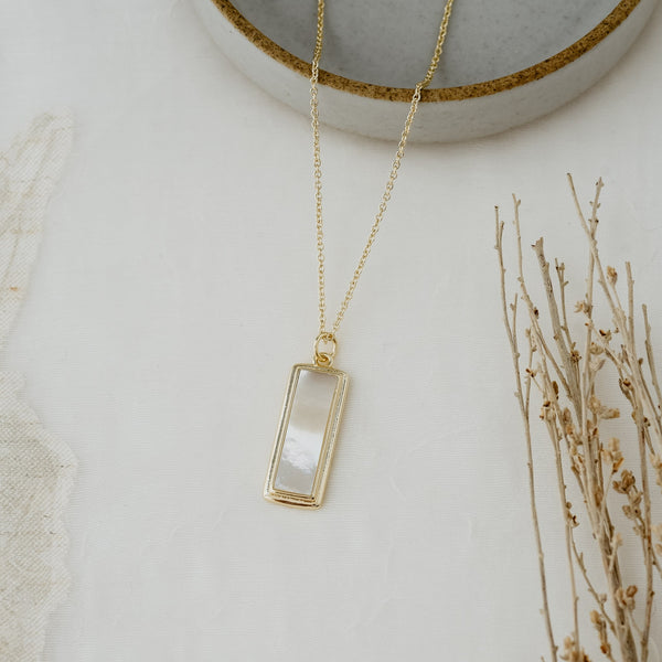 Serephina Necklace | Gold/Mother of Pearl