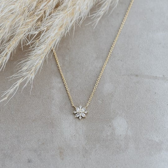 Snow Crystal Necklace | Gold