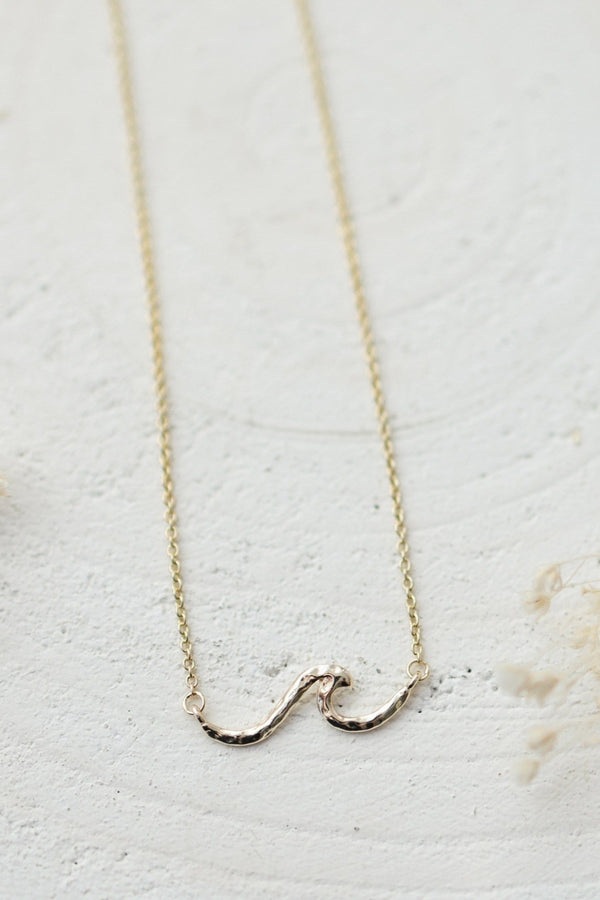 Tiny Wave Necklace | Gold