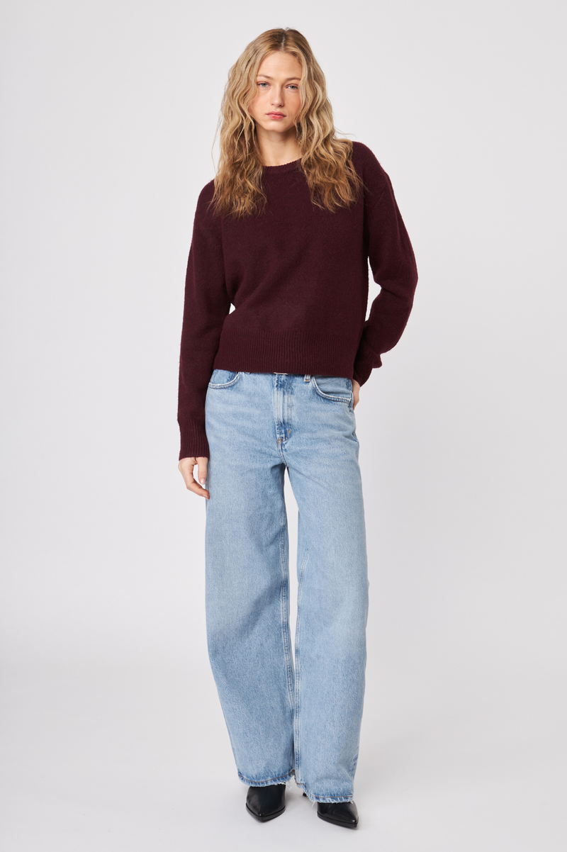 Wilfred Pullover | Merlot