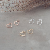 Amore Studs | Gold