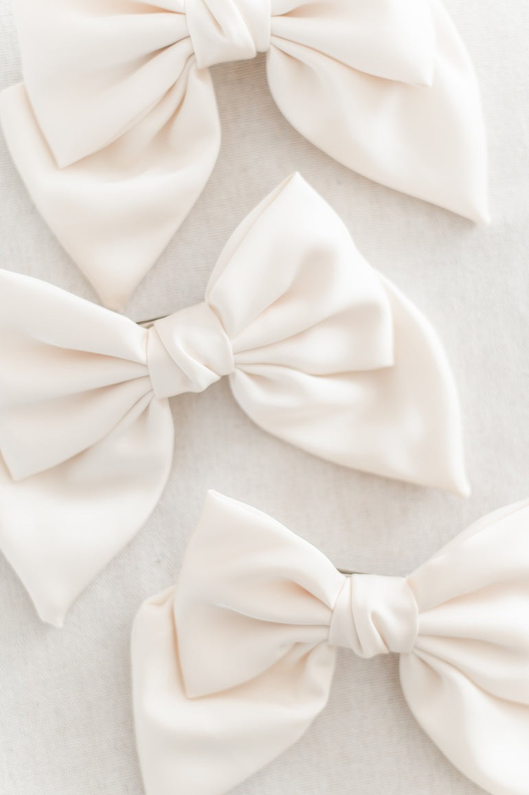 King's Cross Satin Bow | Ivory