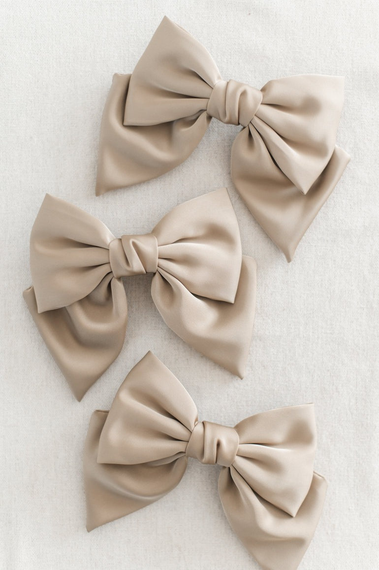 King's Cross Satin Bow | Taupe