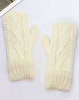 Diamond Cable Knit Mittens