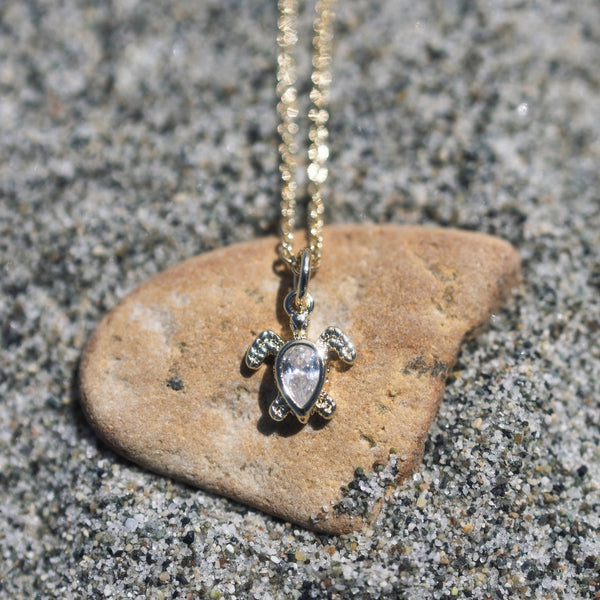 Turtle Treasure Necklace | Gold