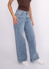 Becca Jeans | Mid Blue