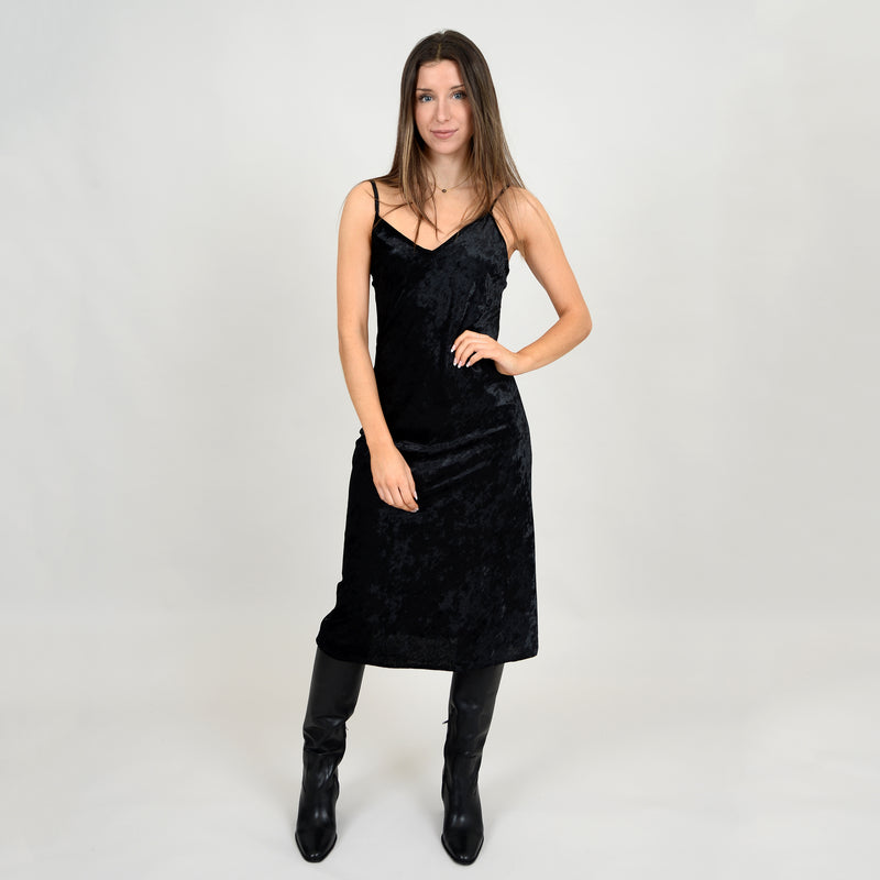 Layla Crushed Velvet Slip Dress | Black - FINAL SALE