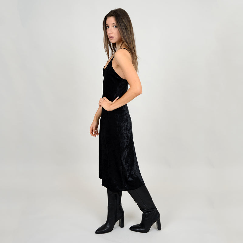 Layla Crushed Velvet Slip Dress | Black - FINAL SALE