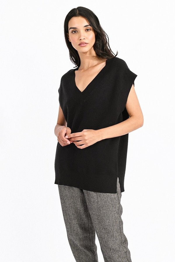 Leander Sweater Vest | Black - FINAL SALE