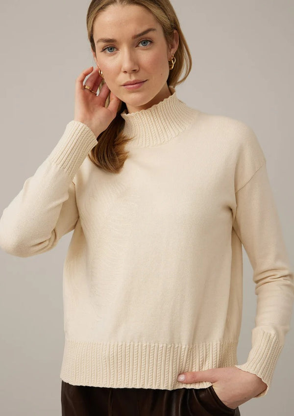 Embroidered Turtleneck | Snow White - FINAL SALE