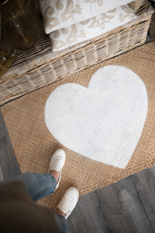 Woven Seagrass Heart Mat {Pick Up Only}